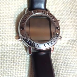 Disney RETIRED. Lorus Mickey Mouse Dancing Melody Silver Watch. Pre owned
